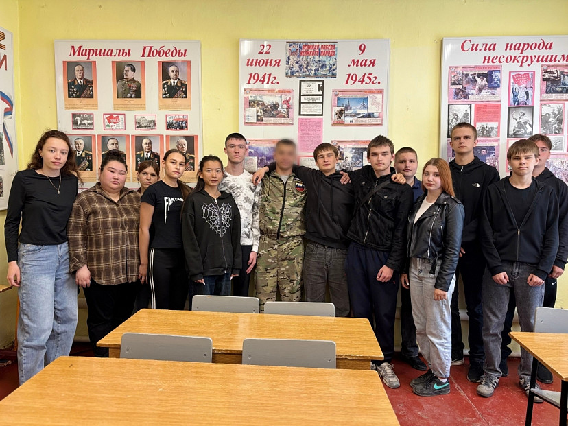 Саратовец с позывным «Бэха» рассказал молодежи о боевом братстве в зоне СВО